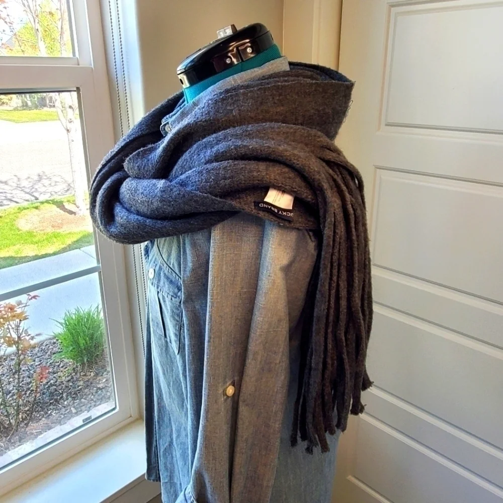 LUCKY BRAND OVERSIZE LONG SCARF WRAP SHAWL GREY ACRYLIC BLEND FRINGE WOMEN OS
